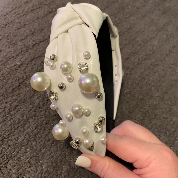 Pearl and Rhinestone Pleather Headband - Picture 3 of 3